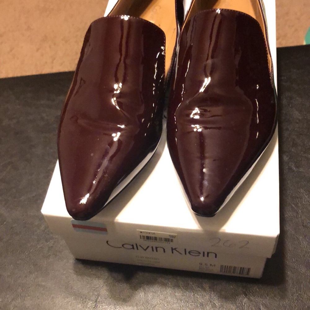 Calvin Klein Burgundy flats size 9.5 (run small)